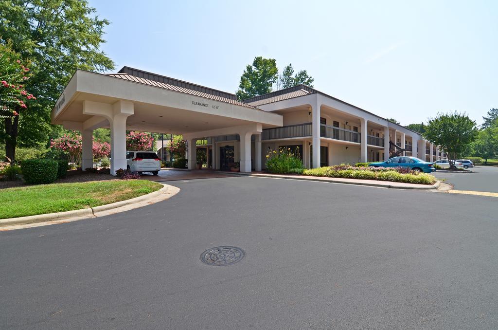 Hampton Inn Chapel Hill Dış mekan fotoğraf